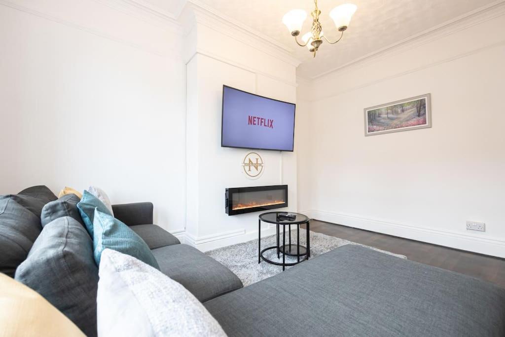Bright & Modern 3 Bedroom Old Trafford Home Manchester Exteriér fotografie